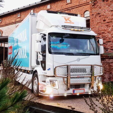 Etuhelmaputki Lowline V14 Volvo FE