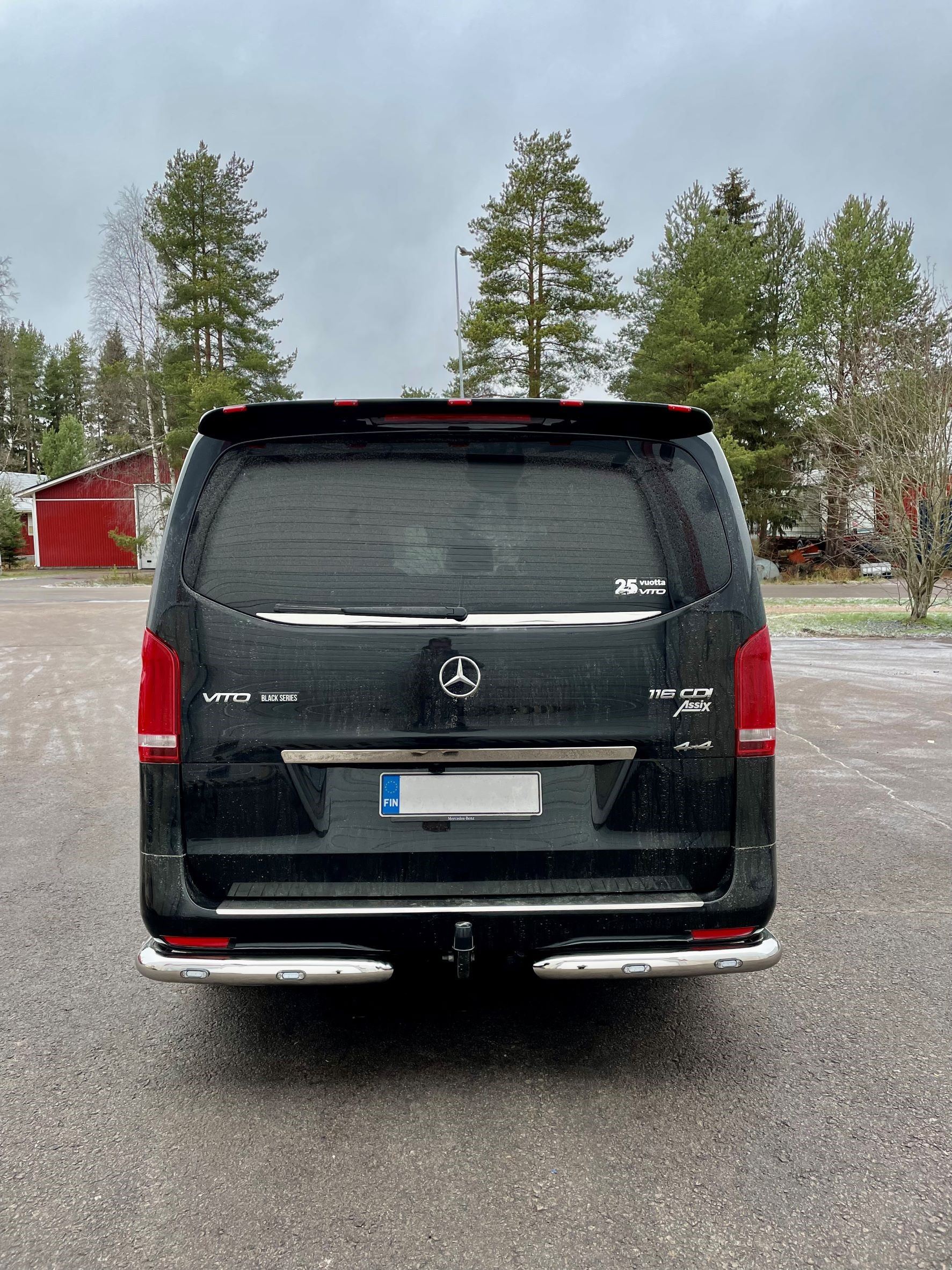 Takaluukun alareunan kromilista MB Vito 2015-