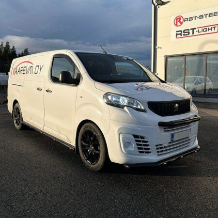 Suorat kylkiputket Toyota Proace 2016- LWB / Pitkä akseliväli