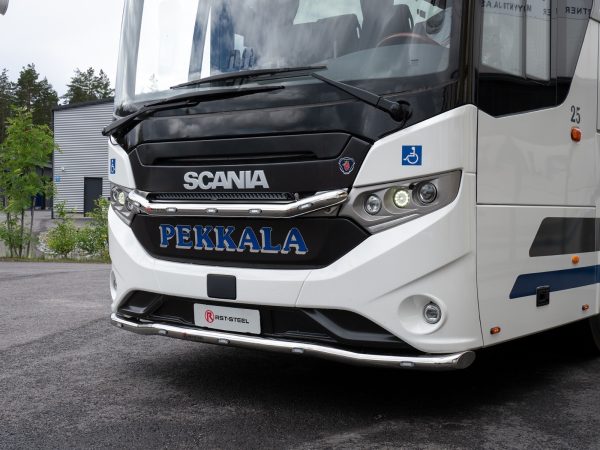 Kuvassa Etuhelmaputki linja-auto Scania Interlink