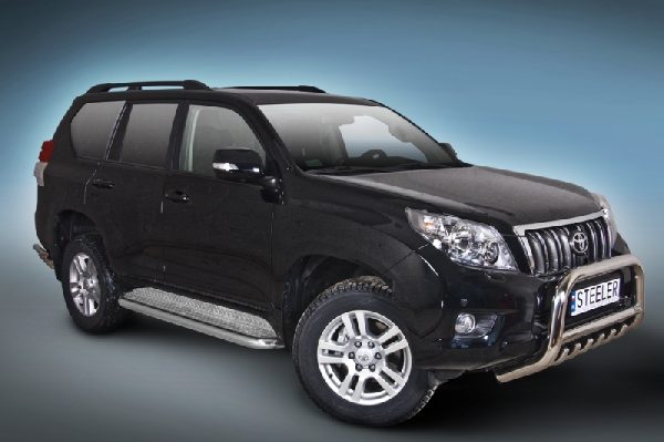 Kuvassa STEELER Astinlaudat Toyota Land Cruiser 150, 2013-2017