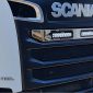 Kuvassa Lazer Grille Kit Scania R 2010-2016-, Triple-R 1000 Gen2 valoilla