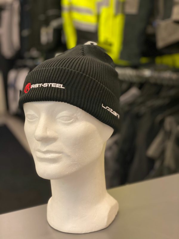 Kuvassa RST-Steel pipo, Logoilla