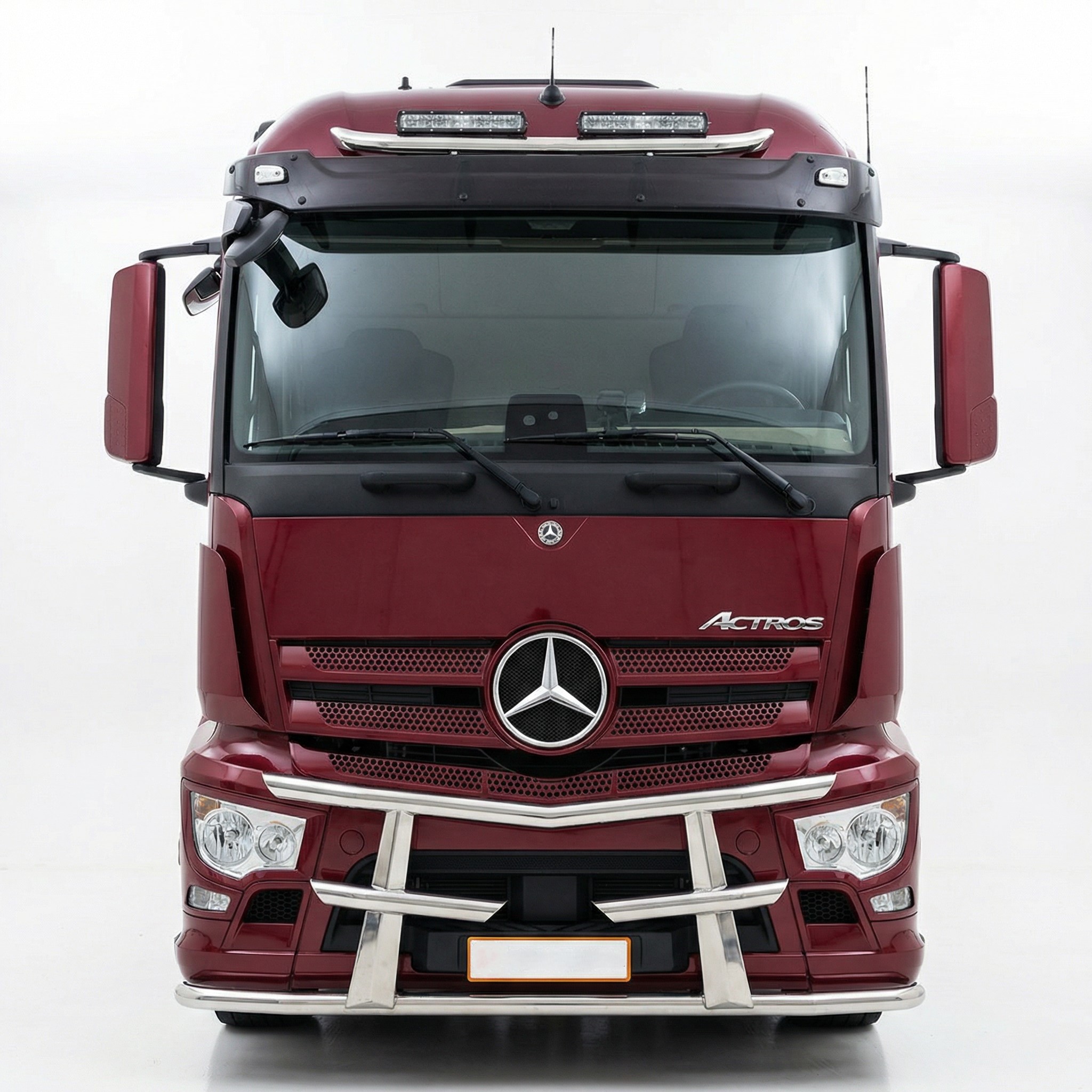 Kuvassa Karjapuskuri Lite MB Actros 2019- 2,3m jakeluautomalleihin