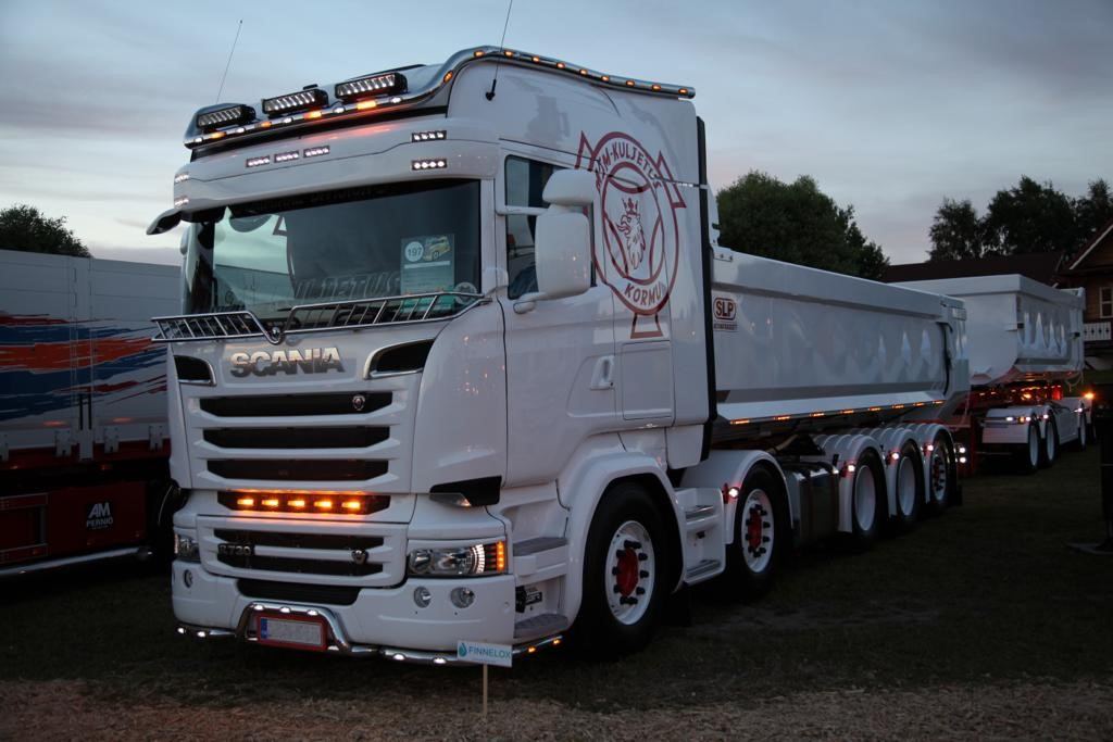 Etuhelmaputki 3-osainen Scania R/P/G 2010-2016