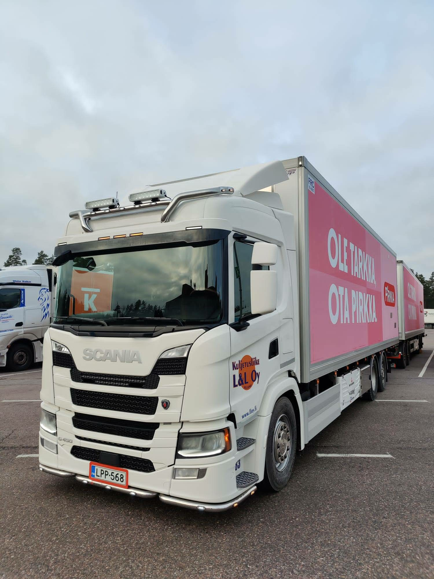 Kuvassa Etuhelmaputki 3-osainen Scania NextGen 2017-