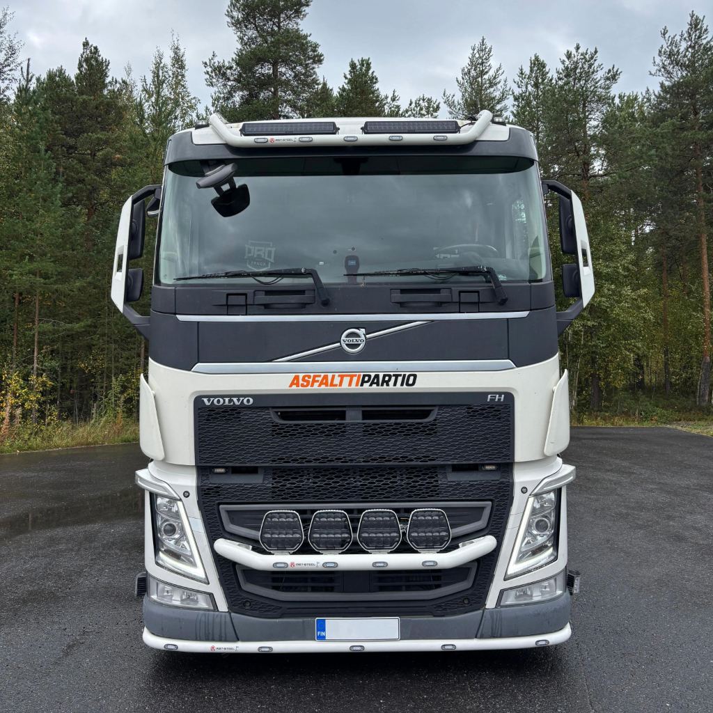 Etuhelmaputki Lowline V02 Volvo FH4-/FM 2021- - Image 2