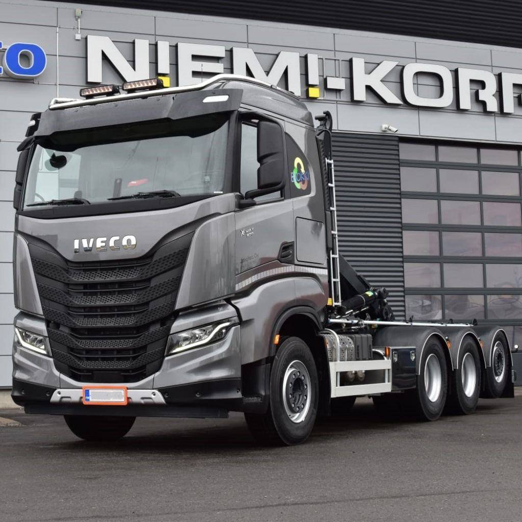 Lisävaloteline jatkoilla, V05 Iveco AS S-WAY/ X-WAY 2019- matala ohj.