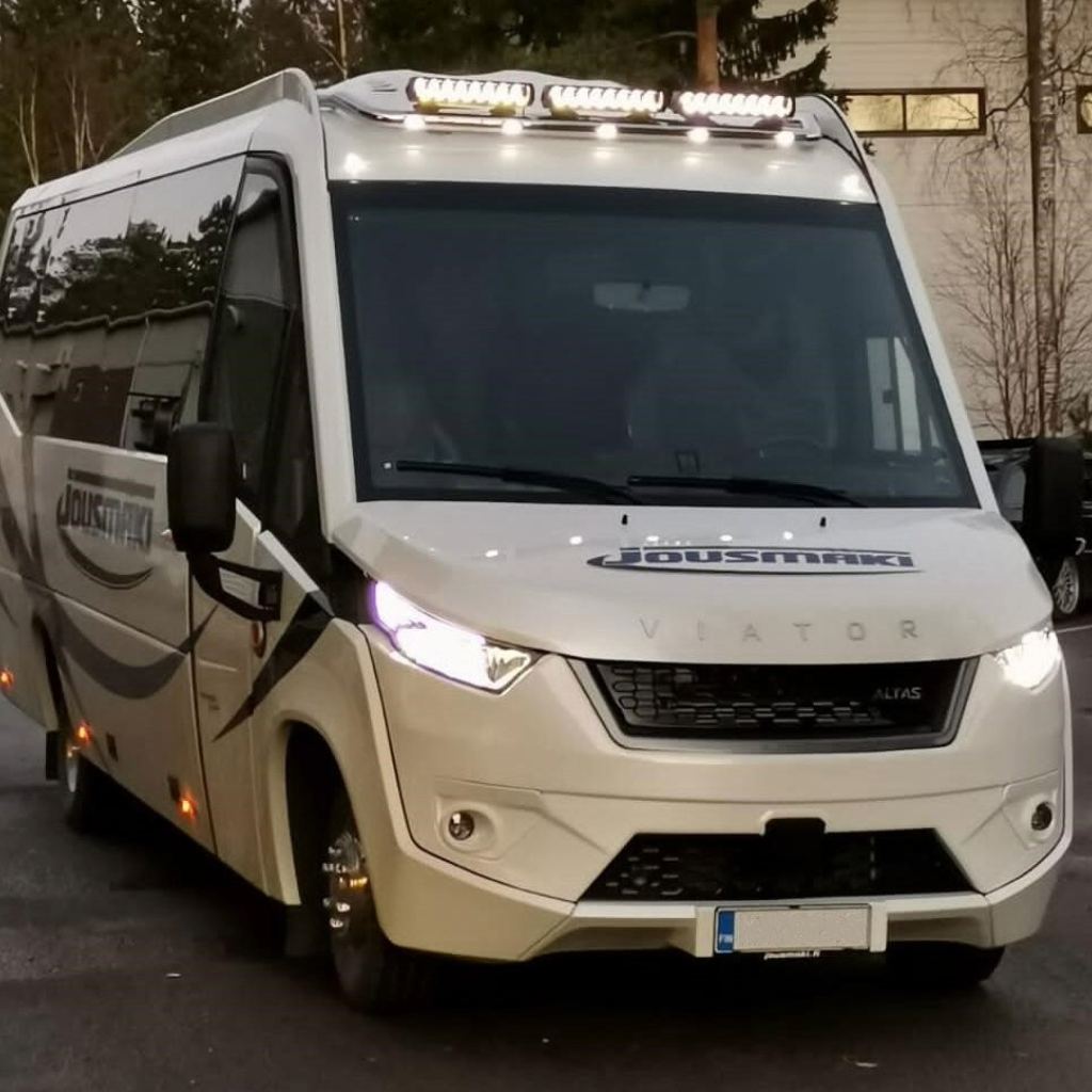Lisävaloteline katolle Iveco Viator