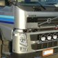 Kuvassa Lisävaloteline maskiin V2.0 Volvo FH3