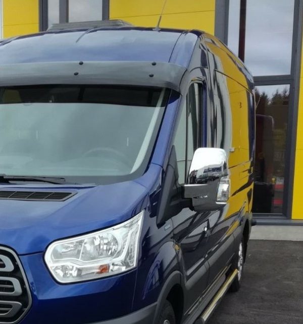 Kuvassa Peilin kromikuoret Ford Transit 2014-
