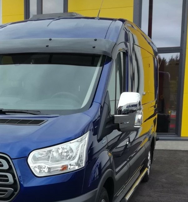 Kuvassa Peilin kromikuoret Ford Transit 2014-