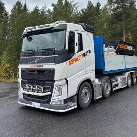 Etuhelmaputki Lowline V02 Volvo FH4-/FM 2021-