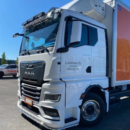Sivujatkot V08 MAN TGX GN ohjaamoon, 5+5LED