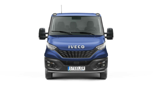 Kuvassa Etupuskurin Suojarauta Iveco Daily 2019-