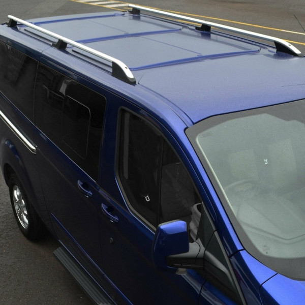 Kuvassa Kattokaiteet Ford Transit Custom 2013-, LWB