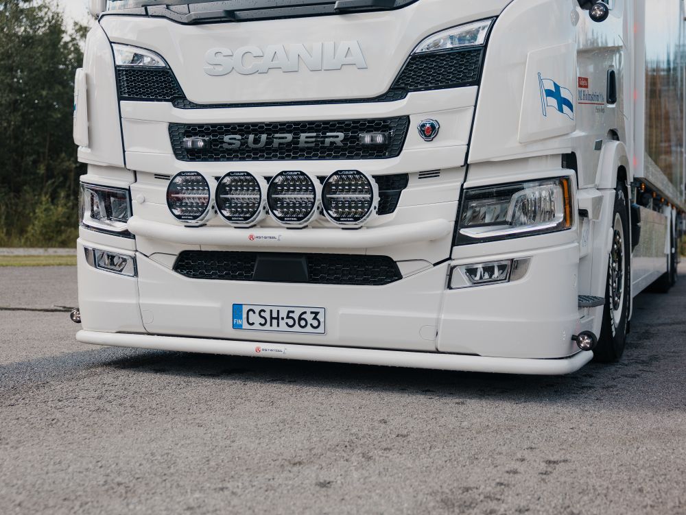 Lisävaloteline maskiin Scania NextGen 2017- kuorma-autoihin.