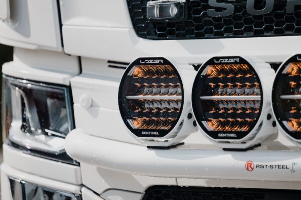 Lisävaloteline maskiin Scania NextGen 2017- kuorma-autoihin.