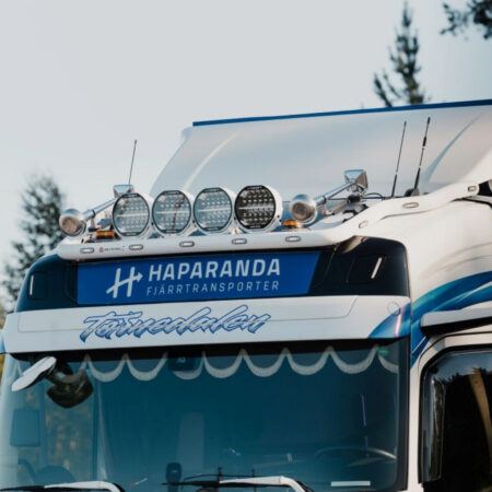 Lisävaloteline katolle Basic Medium V17 Volvo FH4- Globe