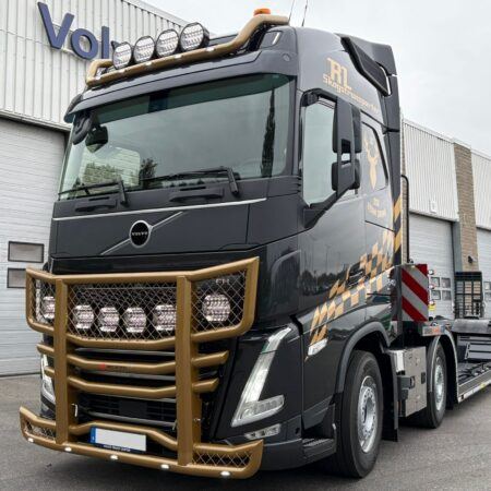 Lisävaloteline katolle Basic V11 Volvo FH4- Globe