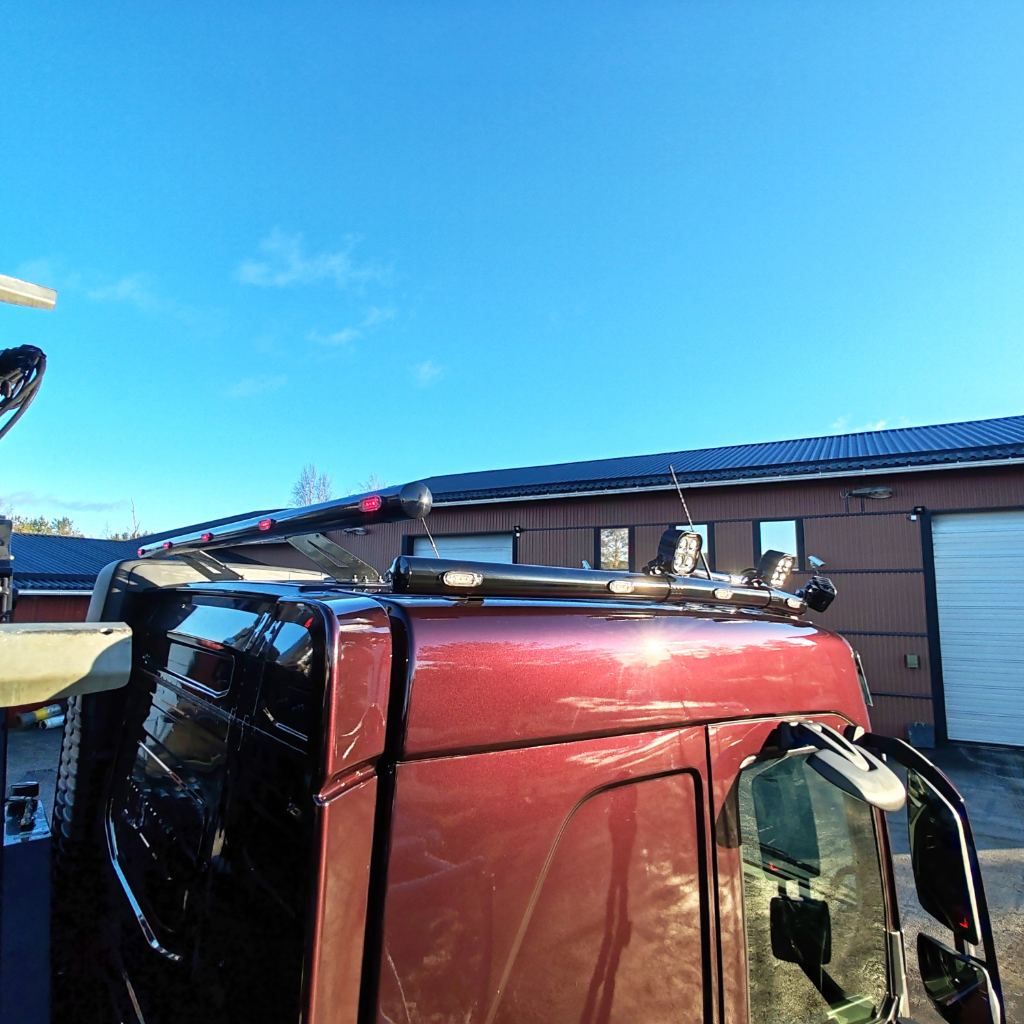 Työvaloteline Worker V06 Volvo FH4/ FH4 New, Normaali hytti - Image 2