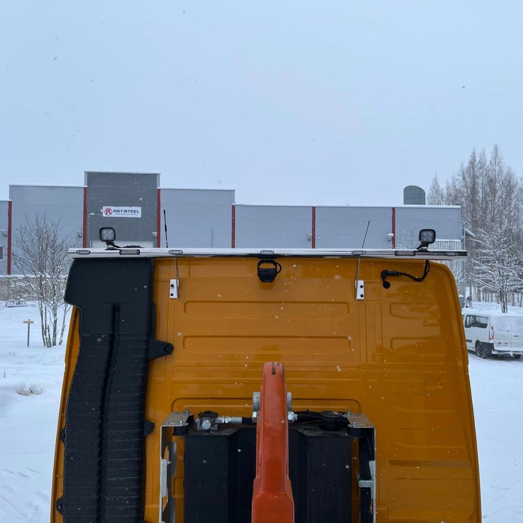 Työvaloteline Worker V05 Volvo FH4 - Image 2