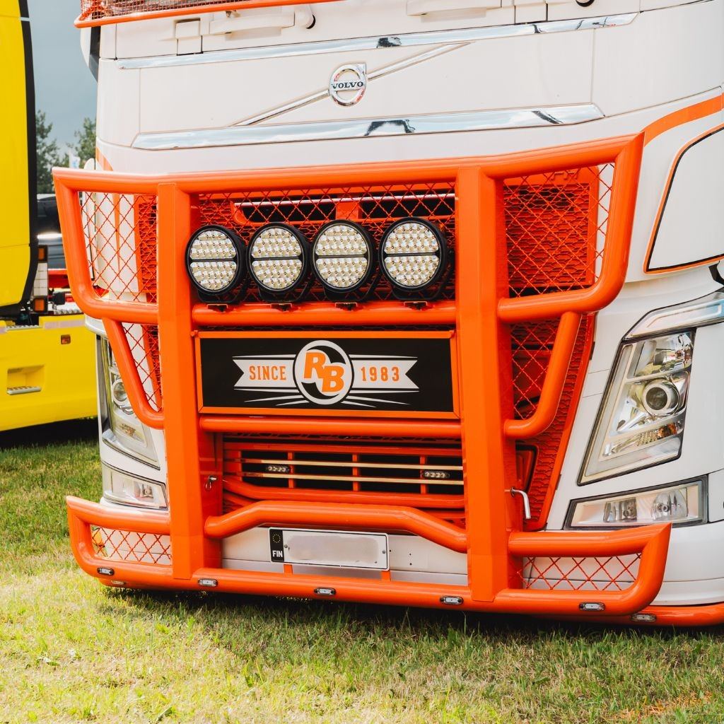 Karjapuskuri Freeway V03 Volvo FH4-