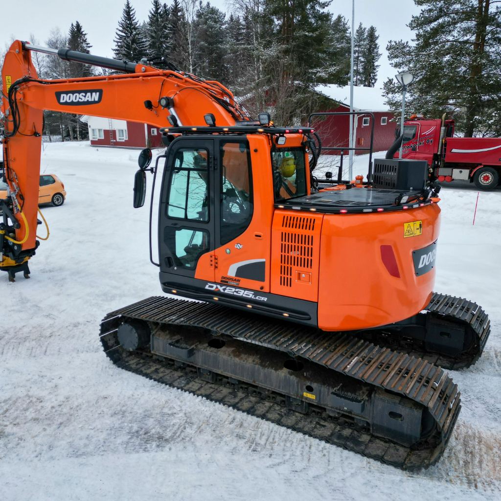 Lisävaloteline taakse/ peräpuntin päälle Doosan DX238LCR-5 - Image 2
