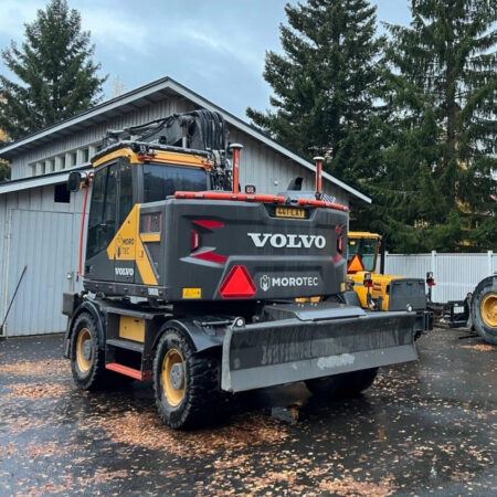 Valoteline taakse/peräpuntin päälle Volvo EWR 170 EL