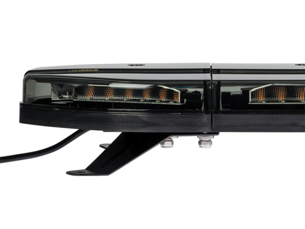 Kuvassa Optibeam Dark Phantom LED- Majakkapaneelit