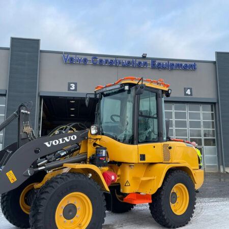 Valoteline katolle Volvo L30-35G pyöräkoneisiin