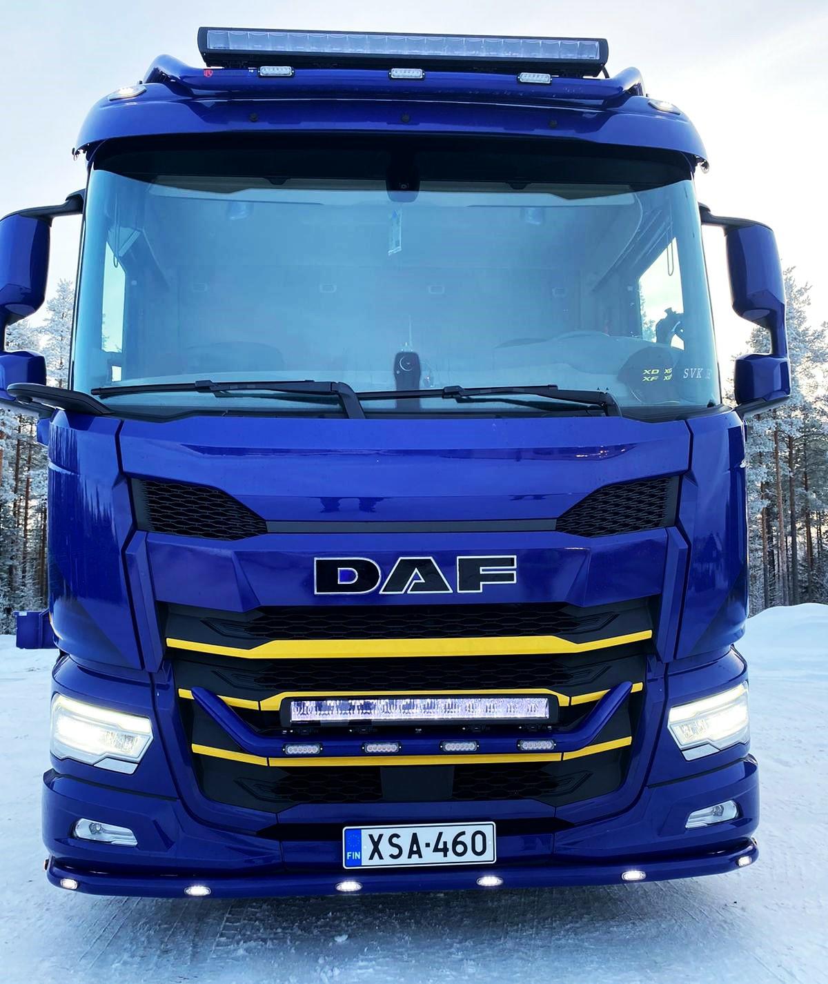 Kuvassa Etuhelmaputki DAF XD 22-