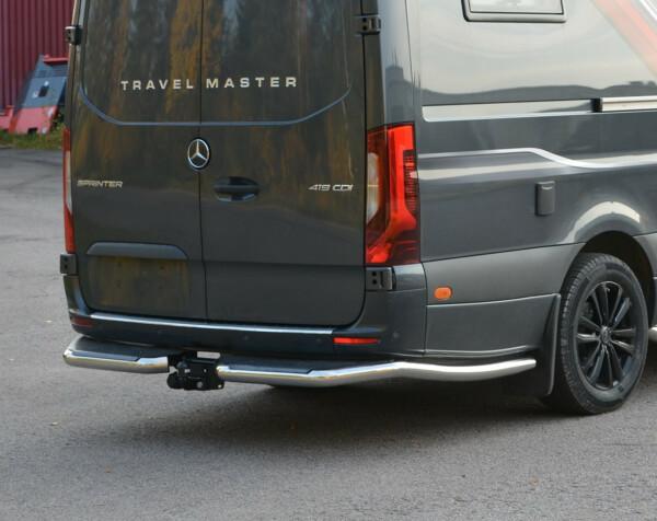 Kuvassa Takakulmaputket astimilla MB sprinter 2006- A2