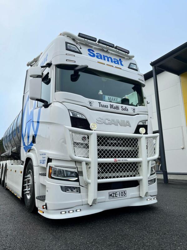 Kuvassa Karjapuskuri Dakar Scania NextGen 2017-