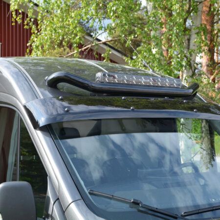 Kapeampi lisävaloteline katolle korkeakattoisiin pakettiautoihin Ø76mm