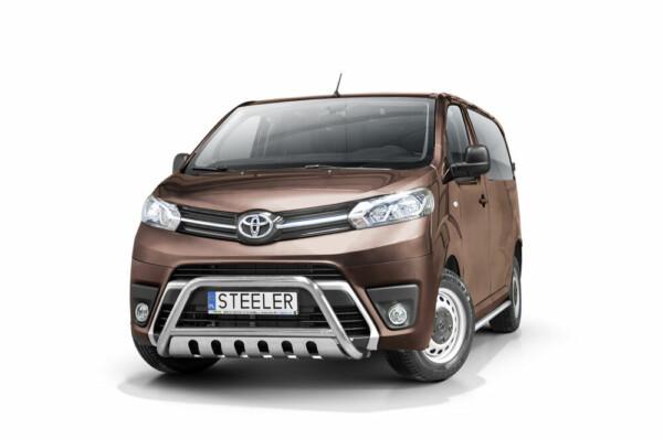 Kuvassa Lisävalotelineet Toyota Proace 2016-