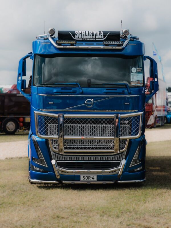 Karjapuskuri Dakar Volvo FH4