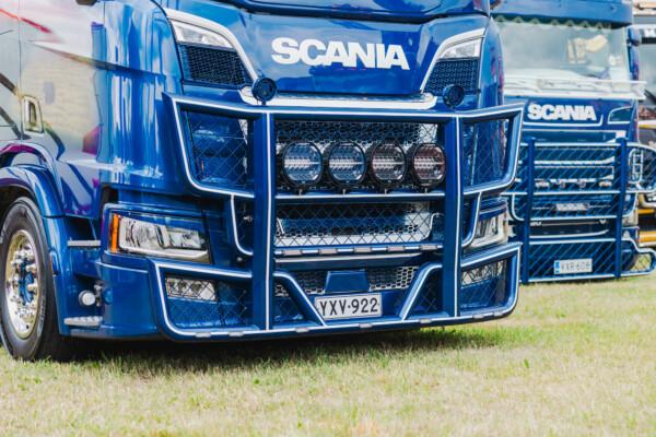 Kuvassa Karjapuskuri Freeway Scania NextGen 2017-
