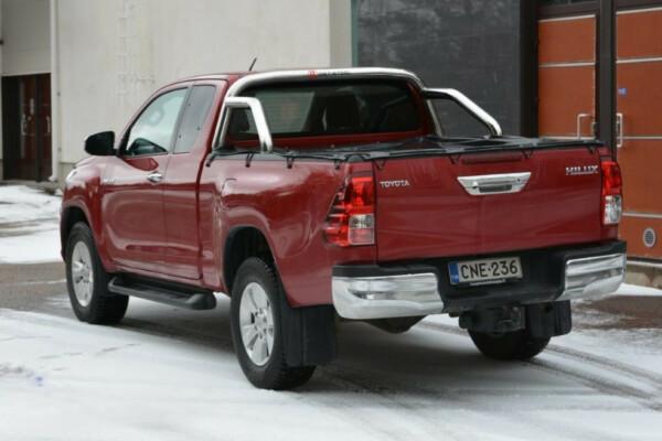 Kuvassa Lavakaari Toyota Hilux DC 2016-2023 (ø76)