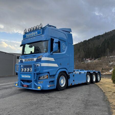 Lisävaloteline katolle Basic V47 Scania NextGen Highline