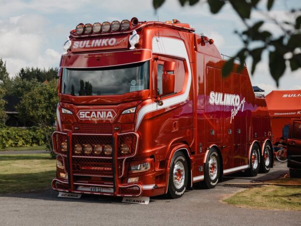 Fox Parts Aurinkolippa Scania NextGen (35cm)
