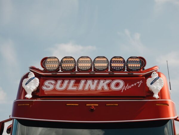 Fox Parts Aurinkolippa Scania NextGen (35cm) - Image 3