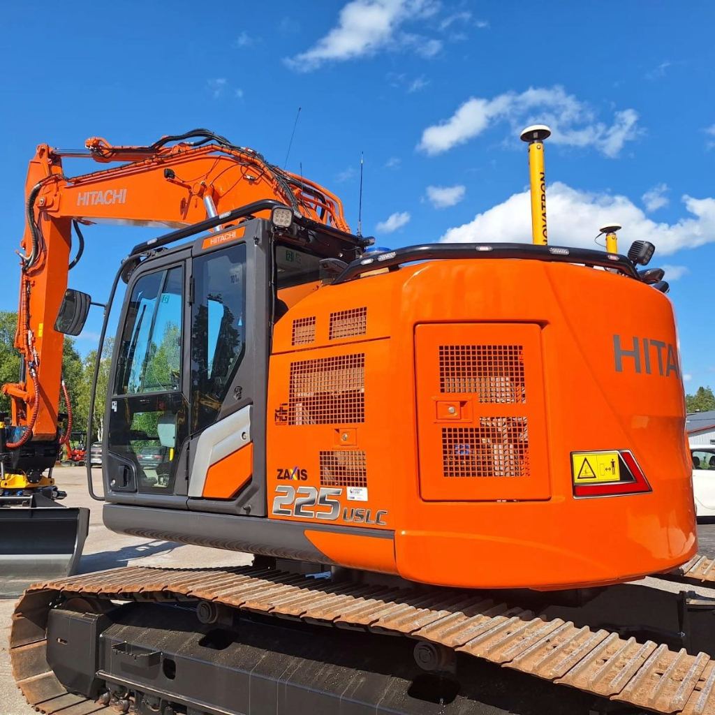Valoteline katolle Hitachi 7-sarja (THI106 lyhyt ohjaamo) - Image 3