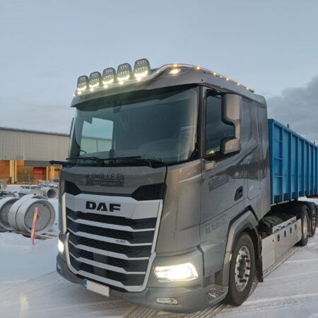 Lisävaloteline katolle jatkoilla V25 DAF XD/XF matala Sleeper Cab 2023-