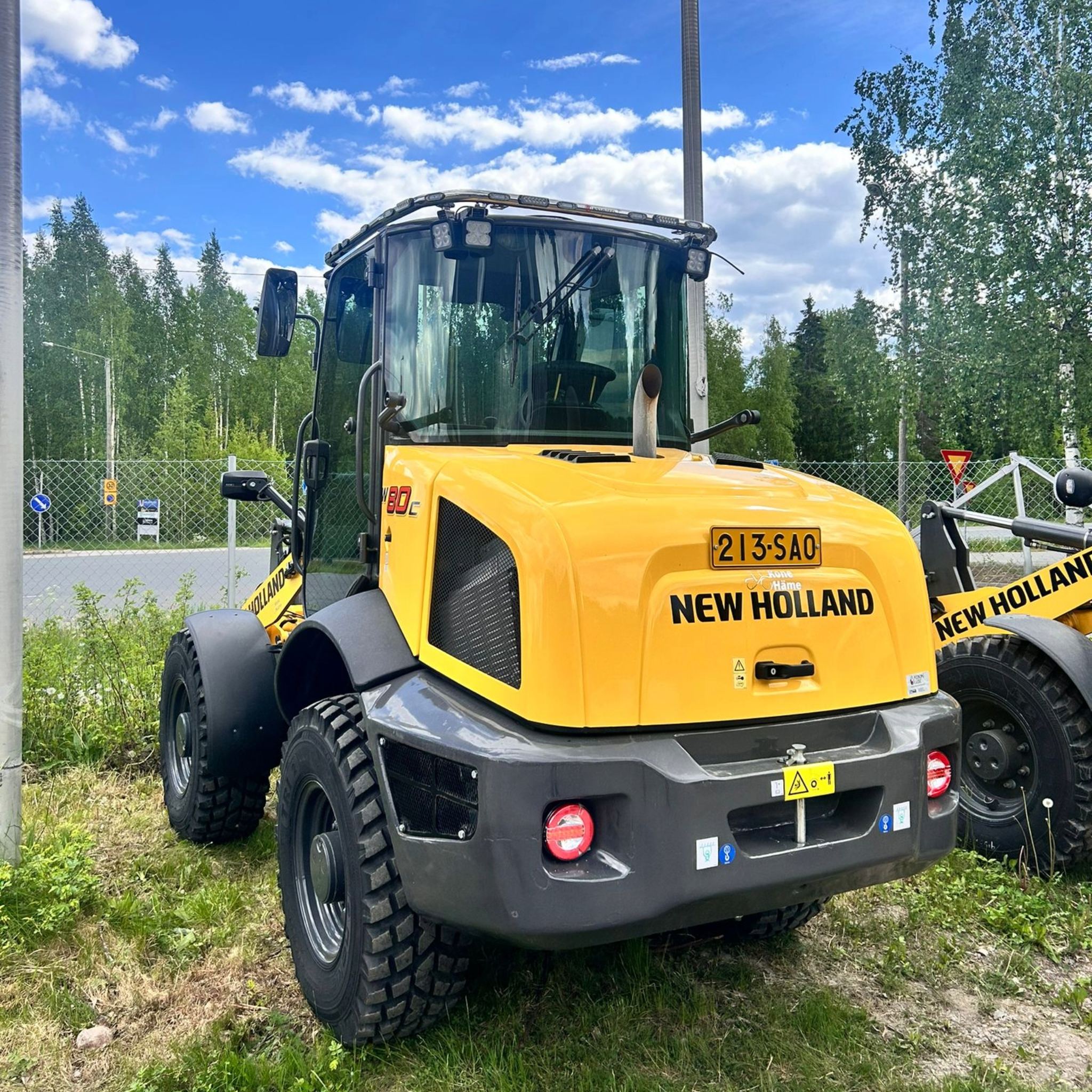 Valoteline katolle New Holland W50-80C pyöräkoneisiin