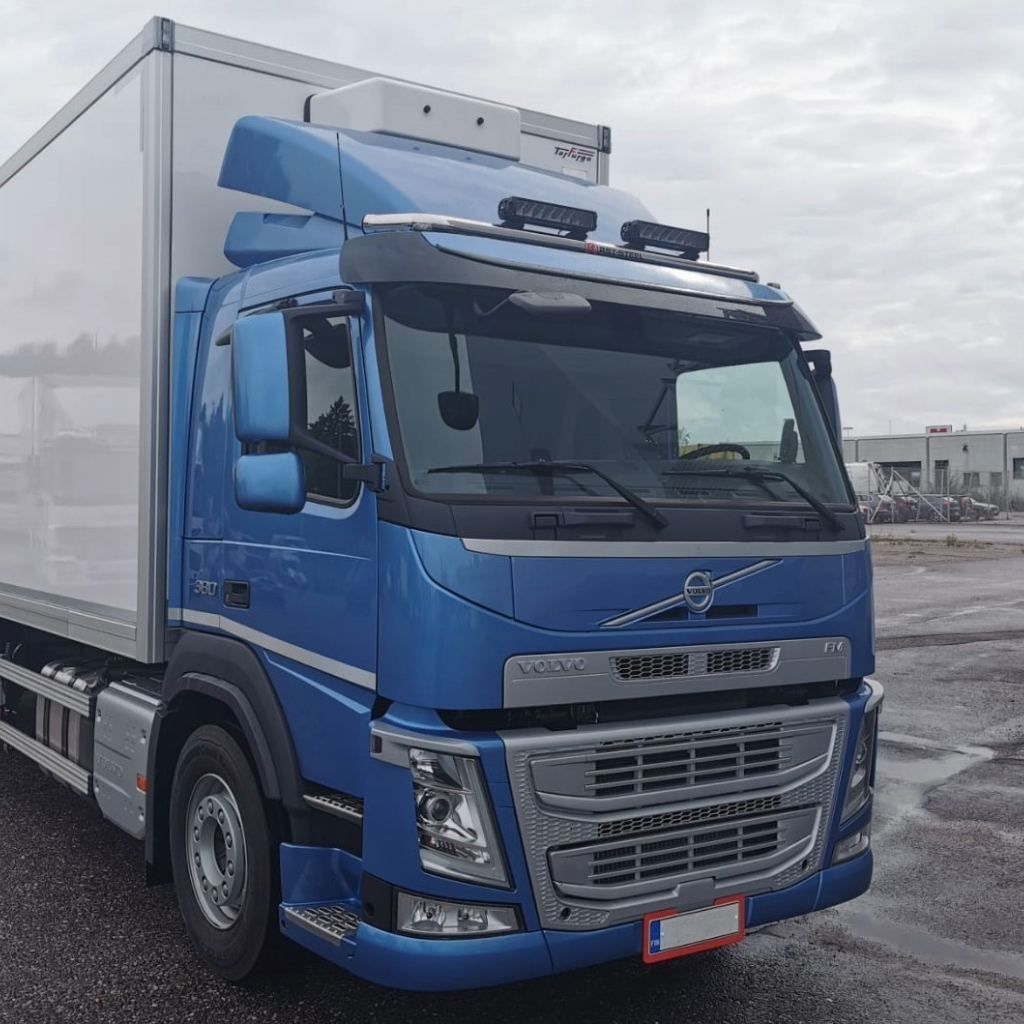 Lisävaloteline katolle Basic V30 Volvo FH3/FM4/FMX Normaali