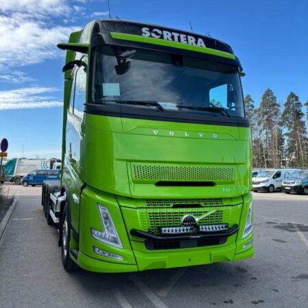 Lisävaloteline maskiin Minibar V24 Volvo FH AERO (LegalPro)