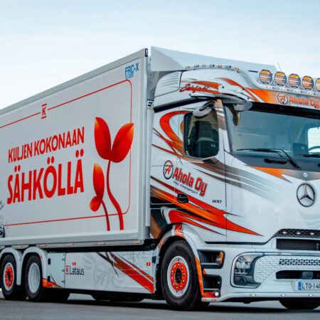 Etuhelmaputki Lowline V15 MB Actros ProCabin
