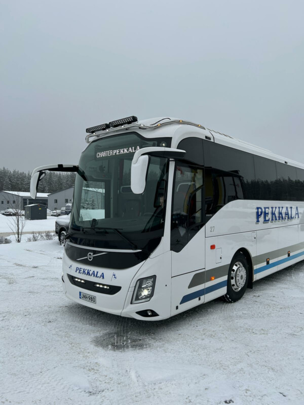 Kuvassa Valoteline katolle Volvo New Coach 2018- Linja-auto