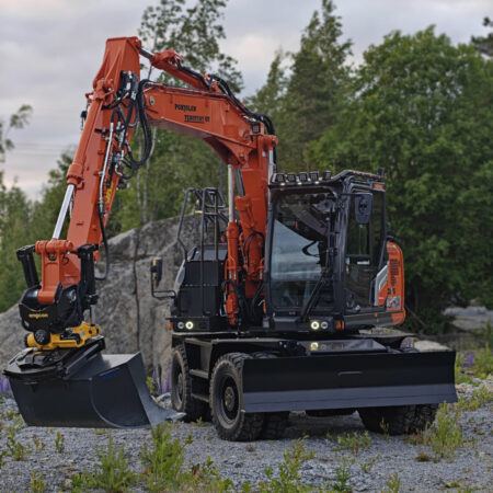 Valoteline katolle Hitachi 7-srj pitkä ohjaamo